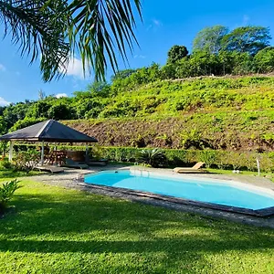Tiare Chalet Uturoa