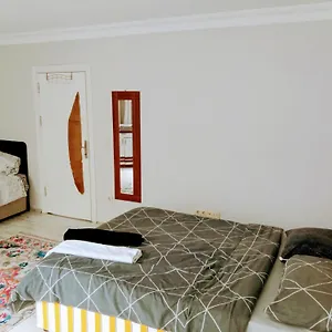 Orman Is 6 Minutes From The Airport Lodge Arnavutkoy